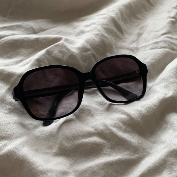 LACOSTE SUNGLASSES - Picture 2 of 3